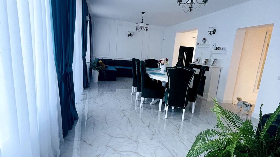 Casă de vânzare – 6 camere P+M, Haieu - Poză 8