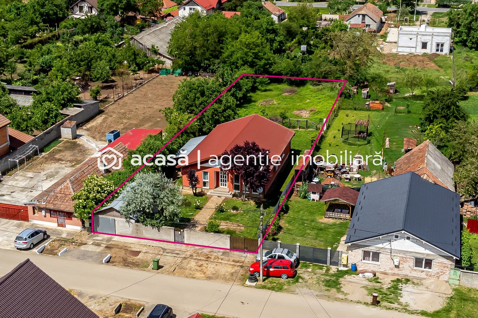 VÂNDUT! Casă 6 camere cu teren generos - Zadareni - Poză 8