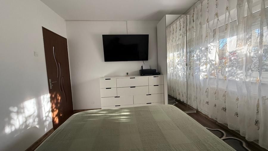 Aradului | 3 Camere | Decomandat | Bloc Izolat - Poză 2