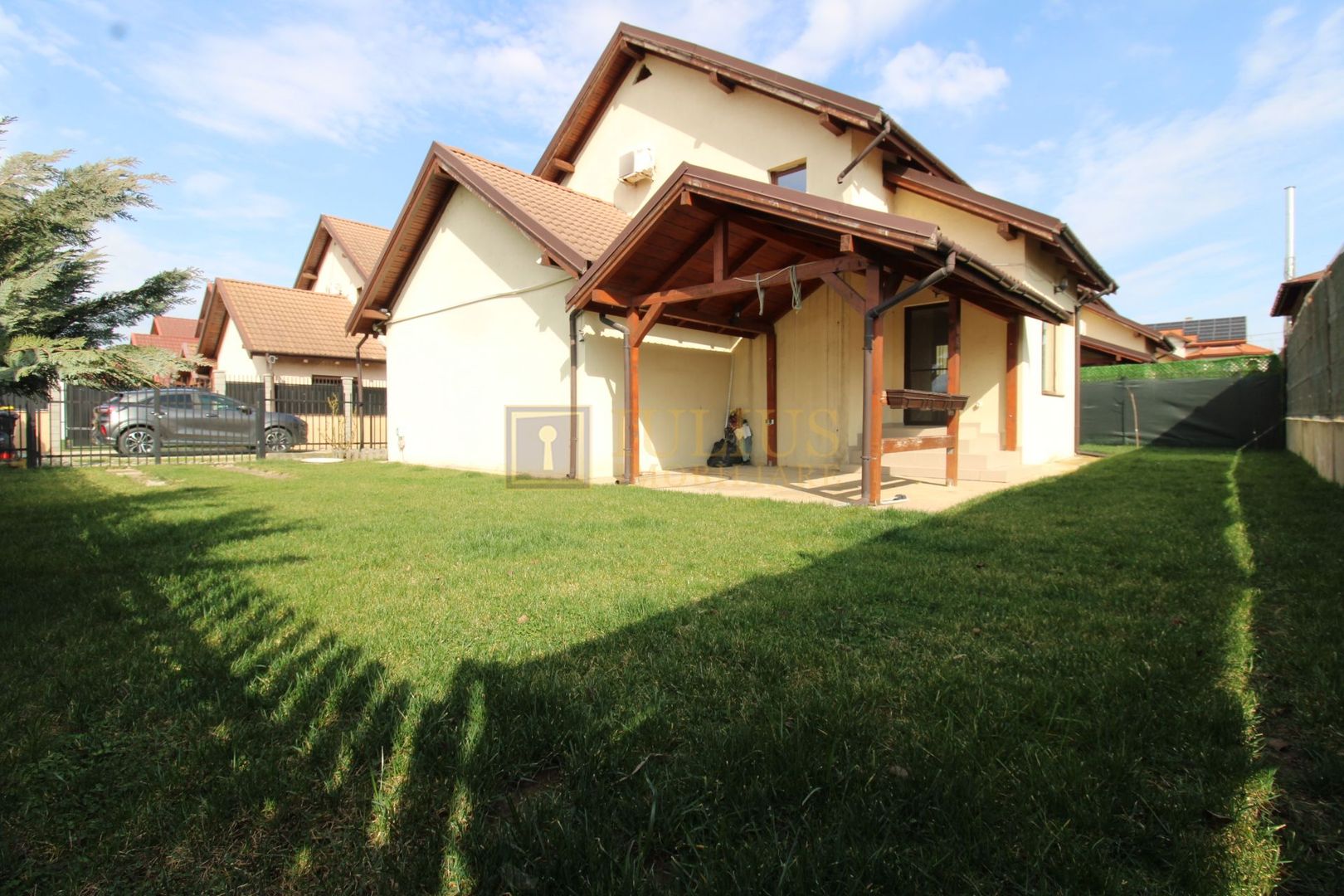 Casa INDIVIDUALA  P+M in Dumbravita, aproape de padure. - Poză 1