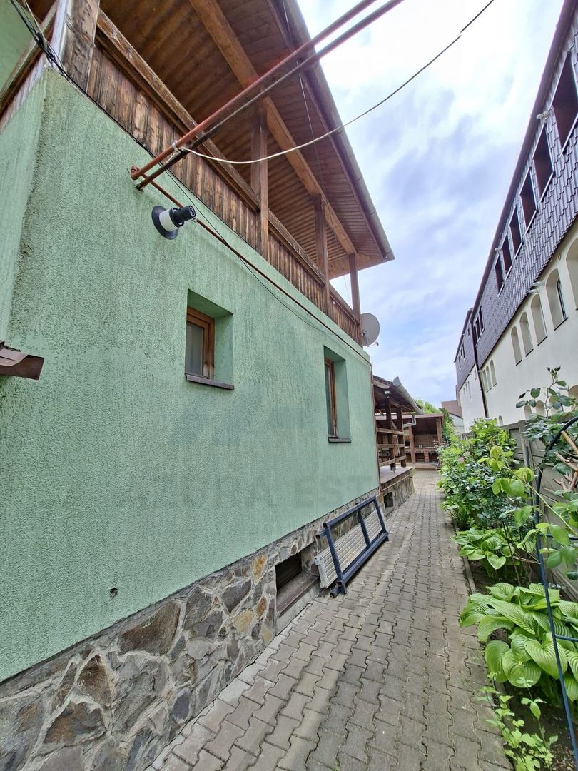 Spatiu birouri casa individuala curte proprie 9 birouri Selimbar - Poză 21