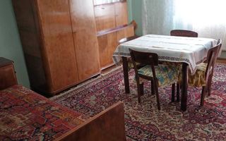 Casa cu etaj, 4 camere, central, cu acces auto in curte - Poză 6