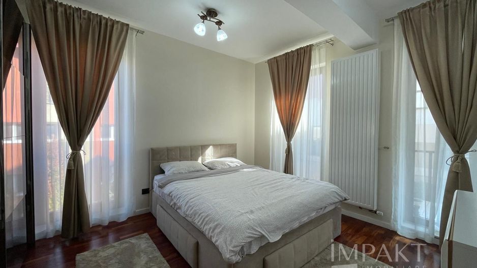 Apartament lux,  prima inchiriere-  4 camere + 2 locuri parcare - Poză 9