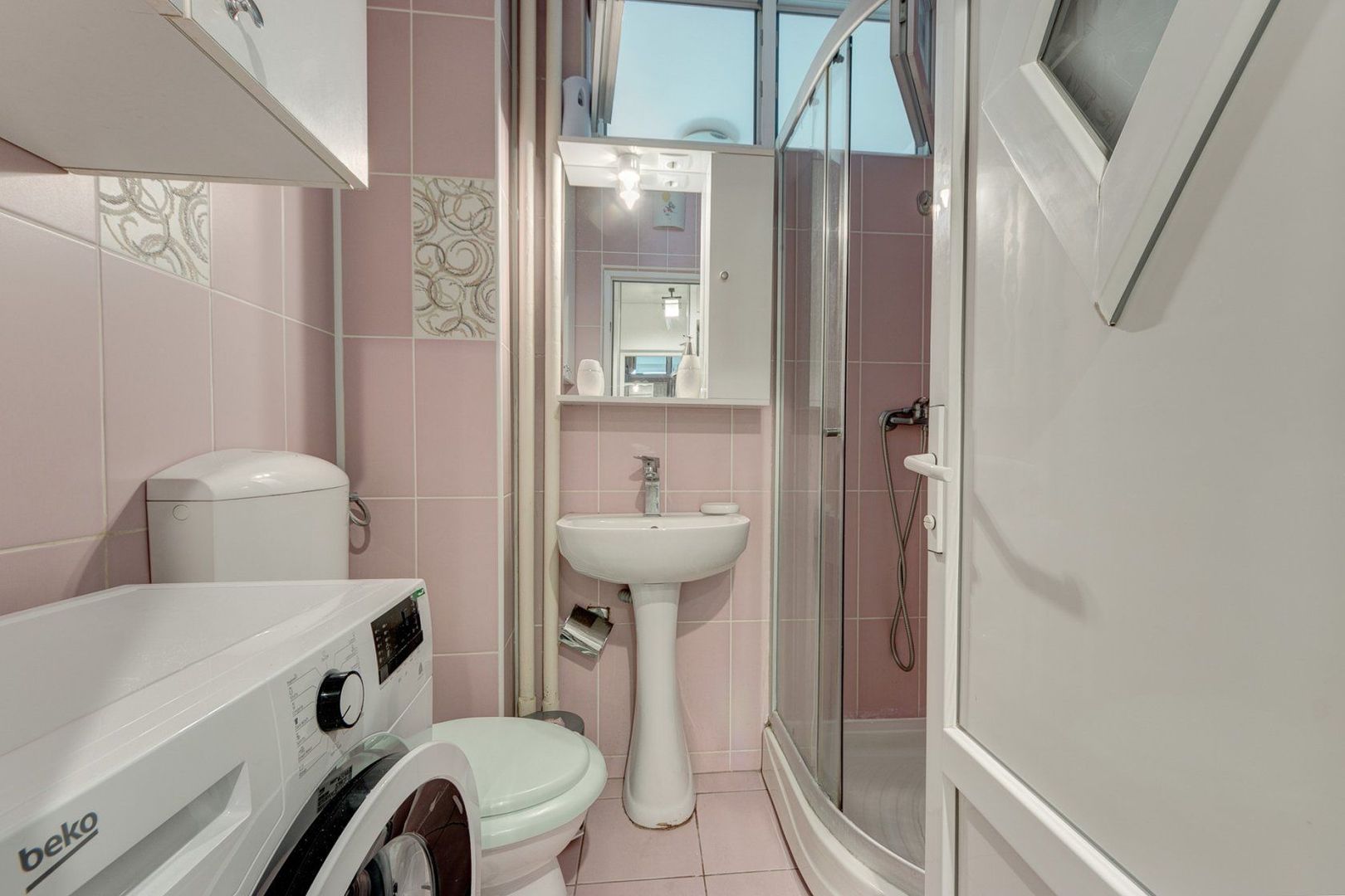 Garsoniera Renovata recent Bucur Obor Metrou - Poză 2