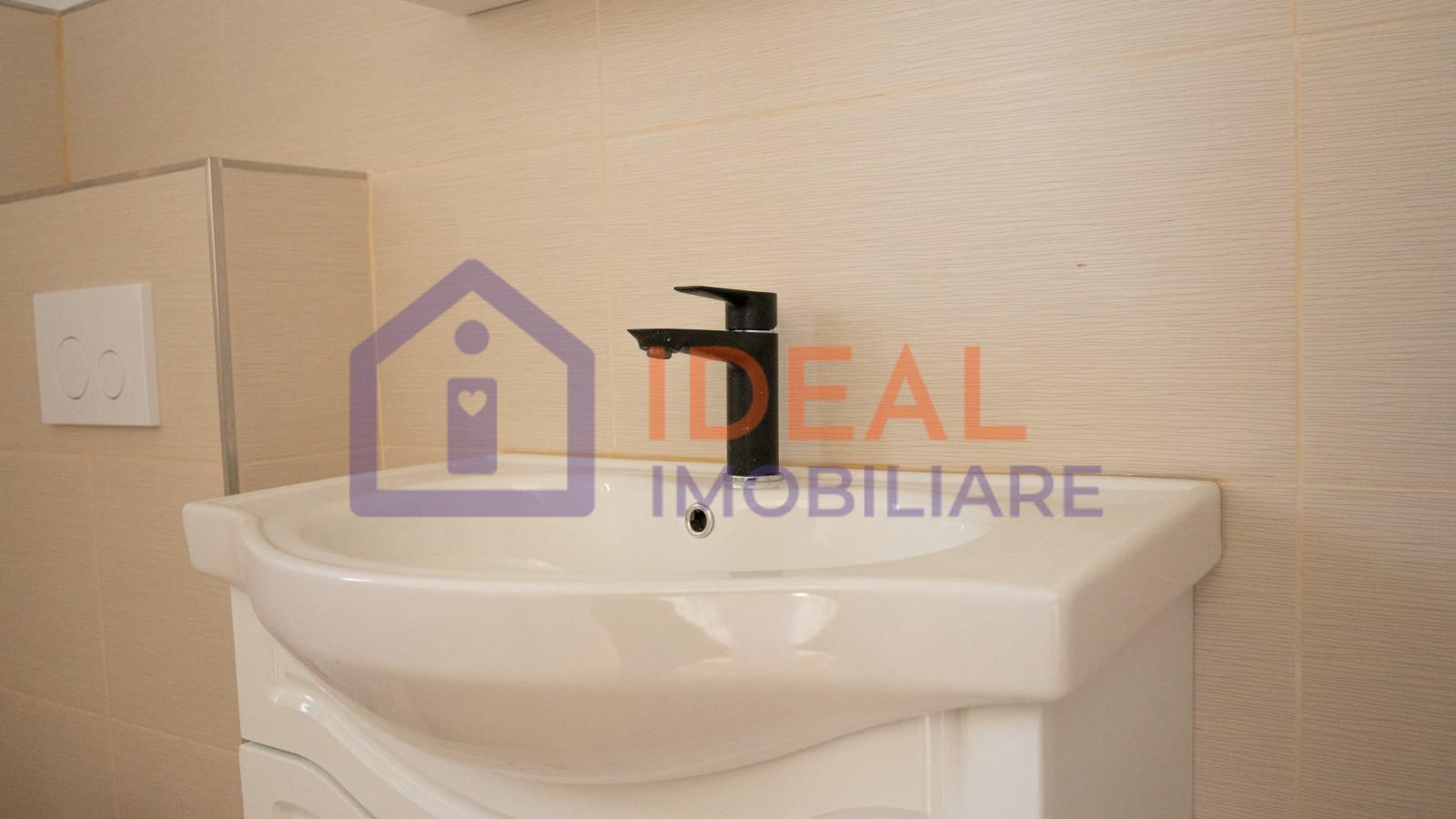 Casa Individuala Moderna cu 4 camere si 316 mp curte, in Cristian - Poză 13