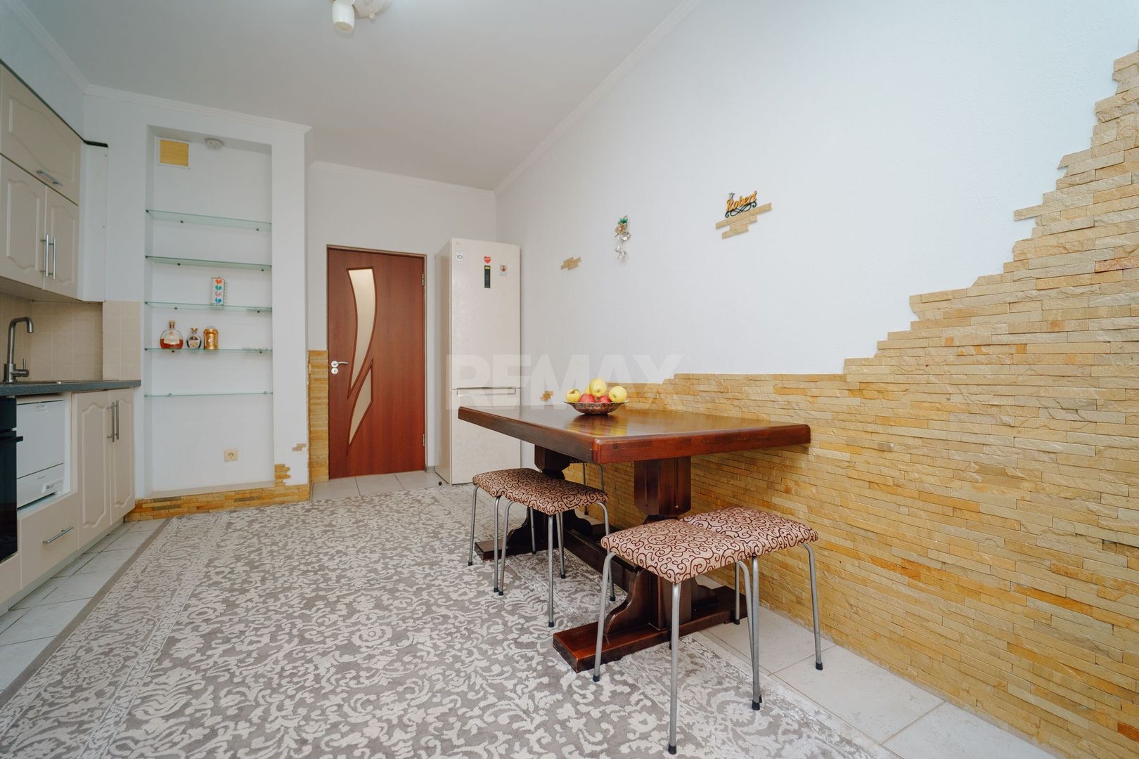 Apartament cu 3 camere I Buiucani I Alba Iulia - Poză 5