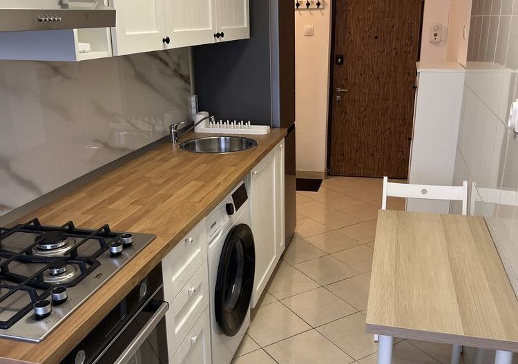 Decebal – Unirii | Garsonieră decomandată 43 mp | Centrală proprie | Renovată in - Poză 1