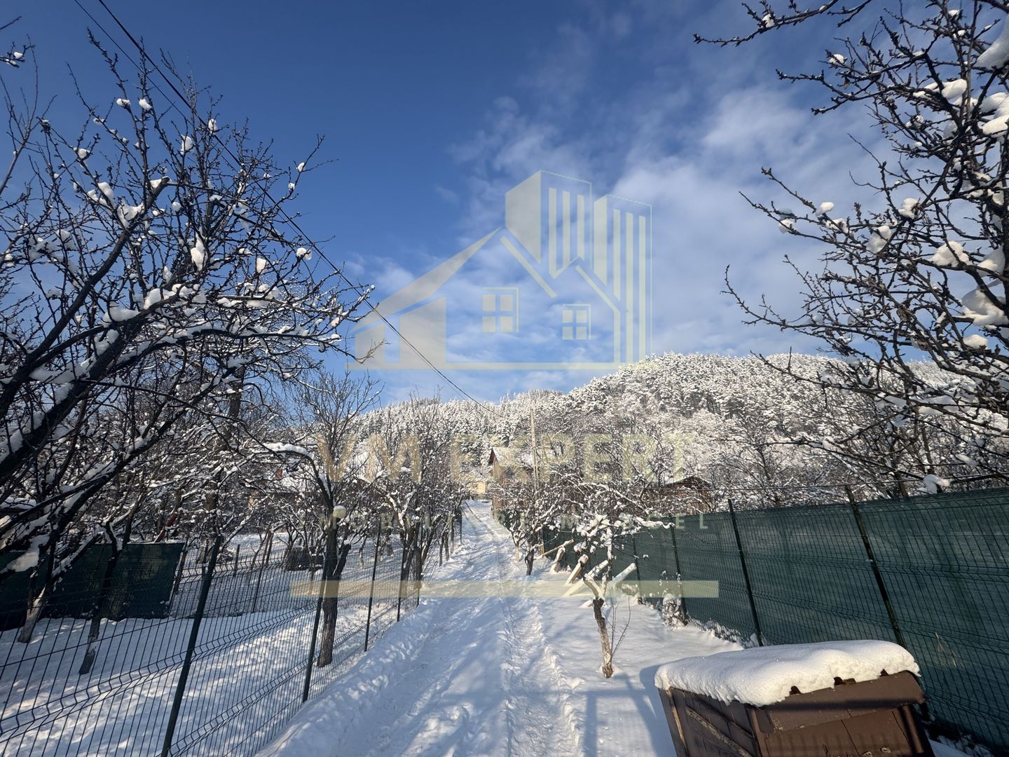 VILA S+P+E-306 MP, TEREN 2078 MP, CAMPULUNG - Poză 42