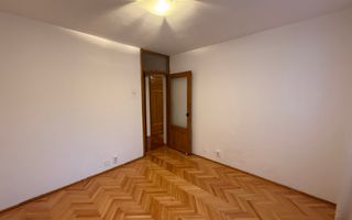 2 camere modificate in 3, etaj 2/4, centrala, Rovine - 115 000 Euro - Poză 4