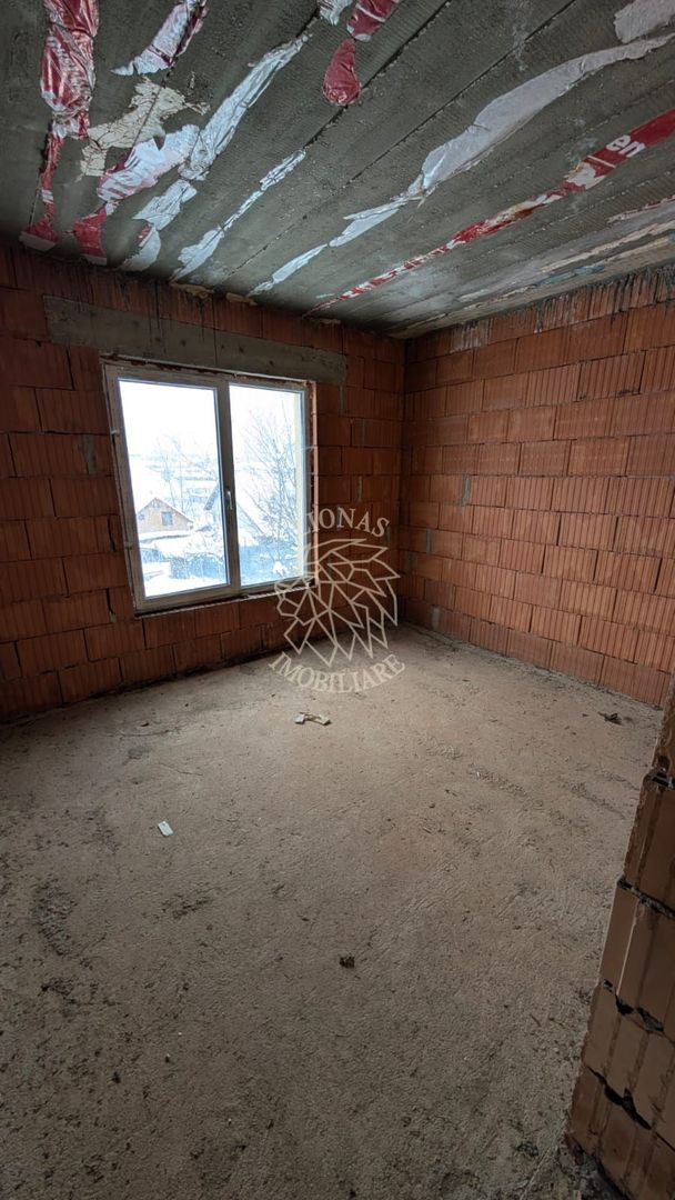 Casa 4 camere 159 mp-teren 500 mp-balcoane+terasa-garaj-Sigmir - Poză 4