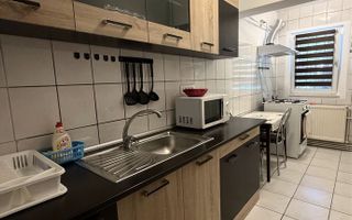 Garsoniera decomandata | Metrou Gorjului | Centrala proprie - Poză 3