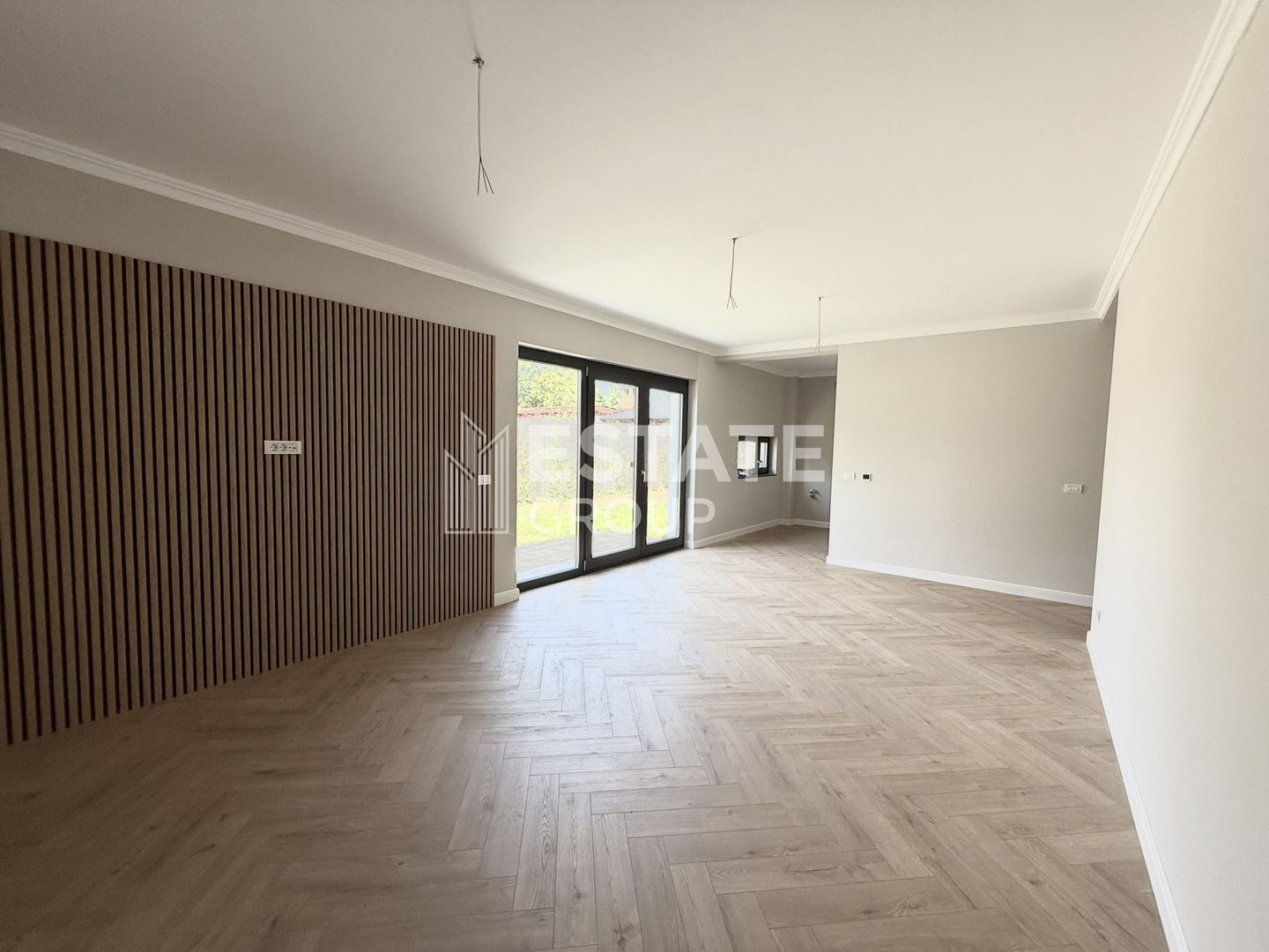 Proiect modern Ciarda Rosie - Poză 5