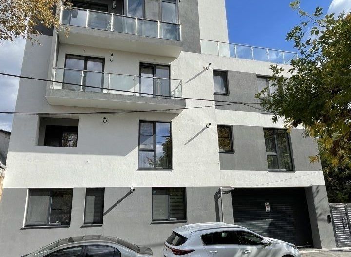 3 camere + curte + parcare bloc nou  Crangasi - Poză 3