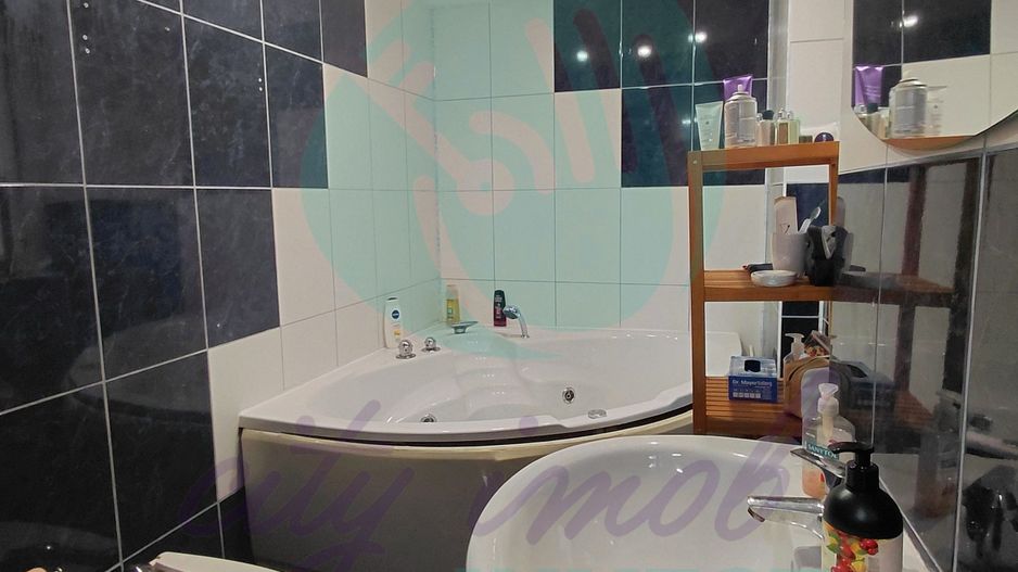 Interbelic 1934 | 4 camere, 4 balcoane, centrala | Piata Sf. Stefan - Poză 16