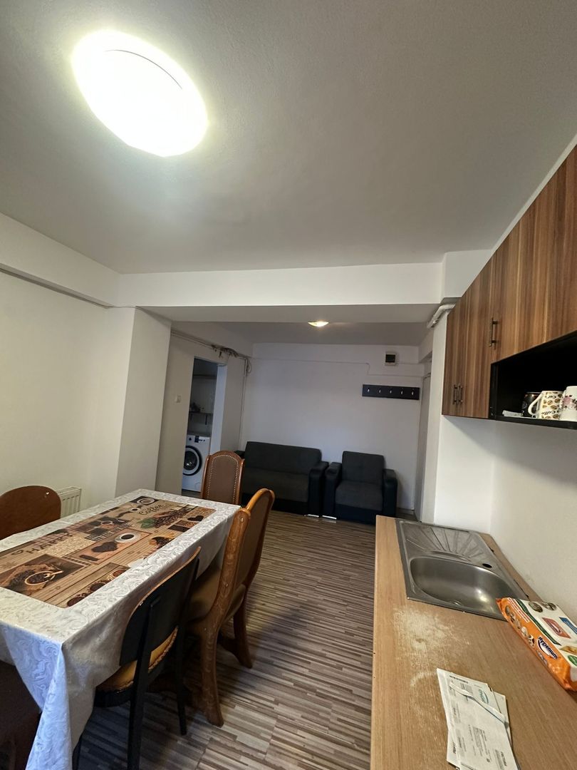 Apartament 2 camere- 1 Mai, Pelendava - Poză 6
