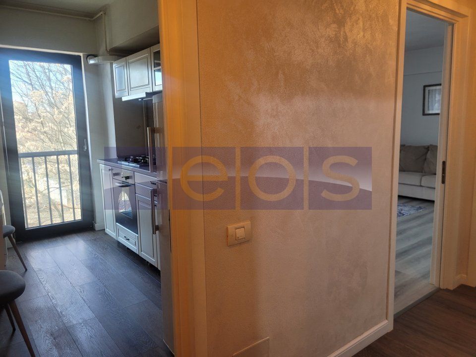 VANZARE APARTAMENT 2 CAMERE /ZONA VICTORIA - Poză 3