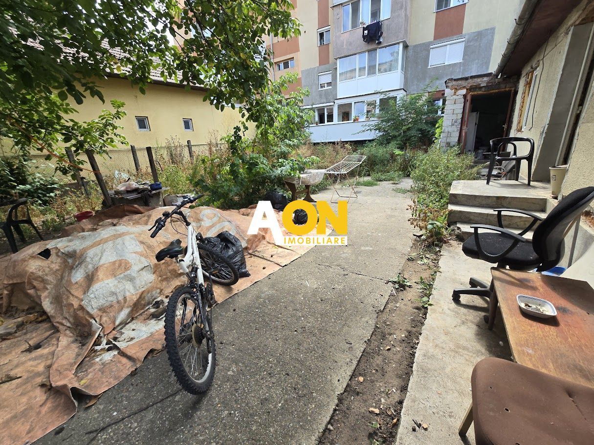 Casa Demolabila Zona Liceul Sportiv - Poză 2