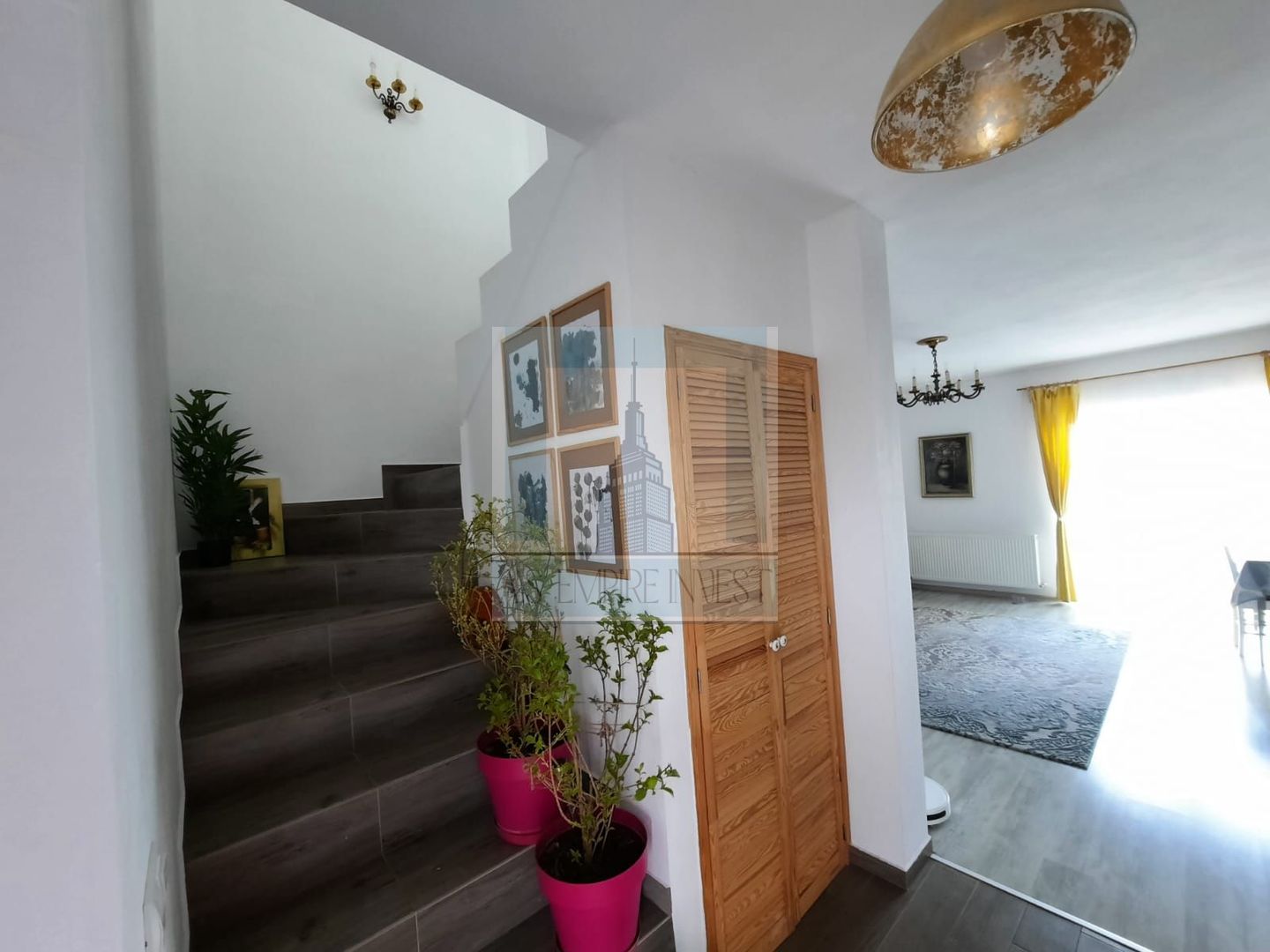 Casa tip Duplex 3 camere, mobilata/utilata-zona Izvor/Tarlungeni - Poză 9