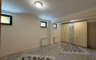 Vila 9 camere cu piscina si teren de 1.000 mp - Poză 32
