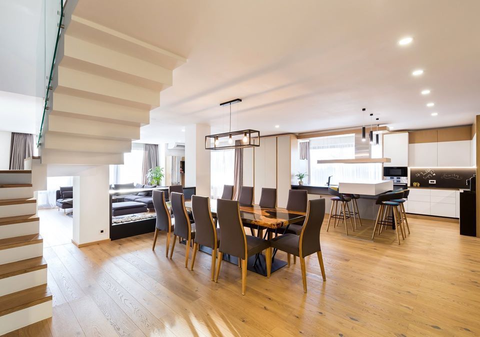 Casă deosebită de vânzare în Sânpetru | Teren 1400 mp - Poză 4