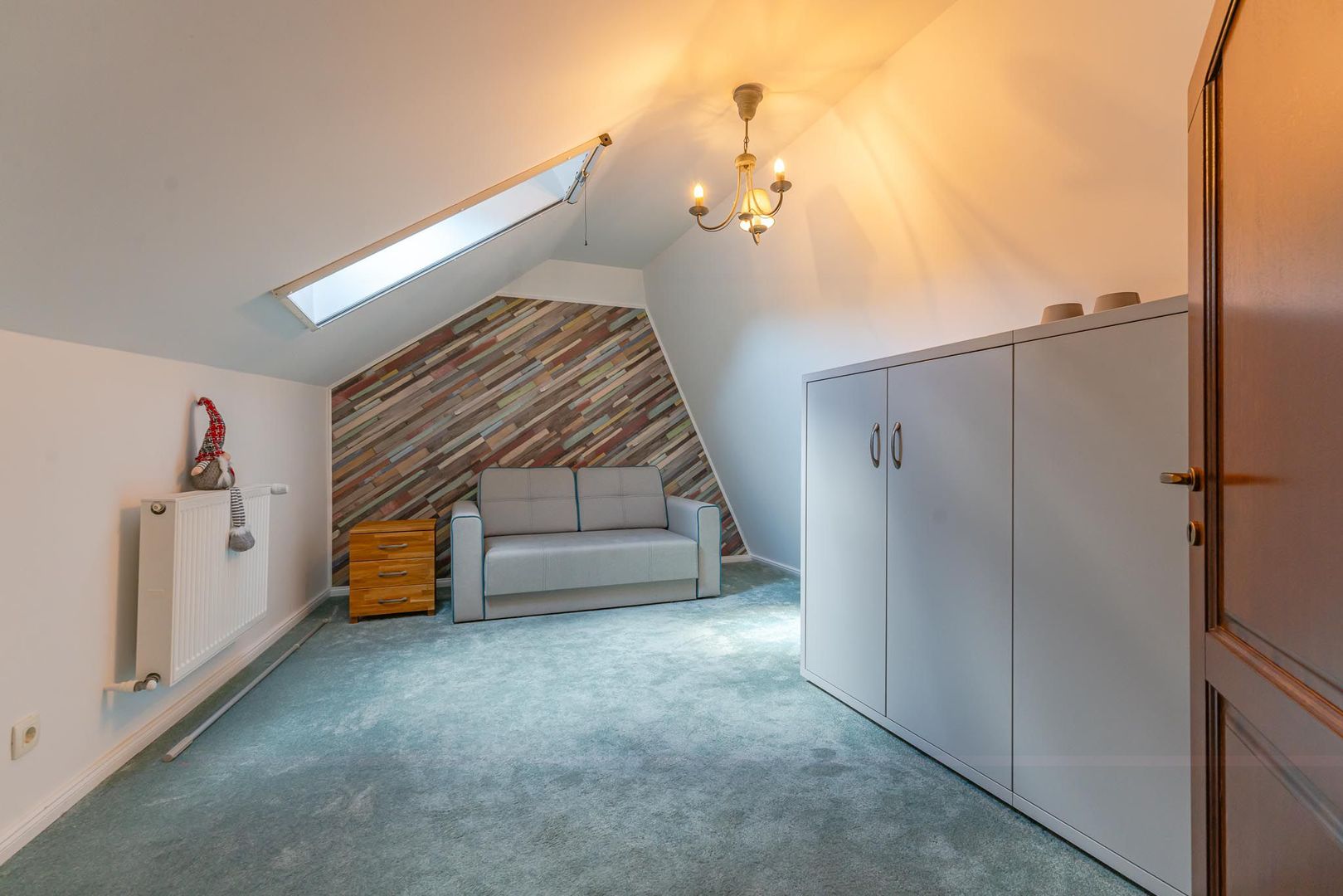 Mobilat și utilat modern, cu două locuri de parcare subterane - Poză 19