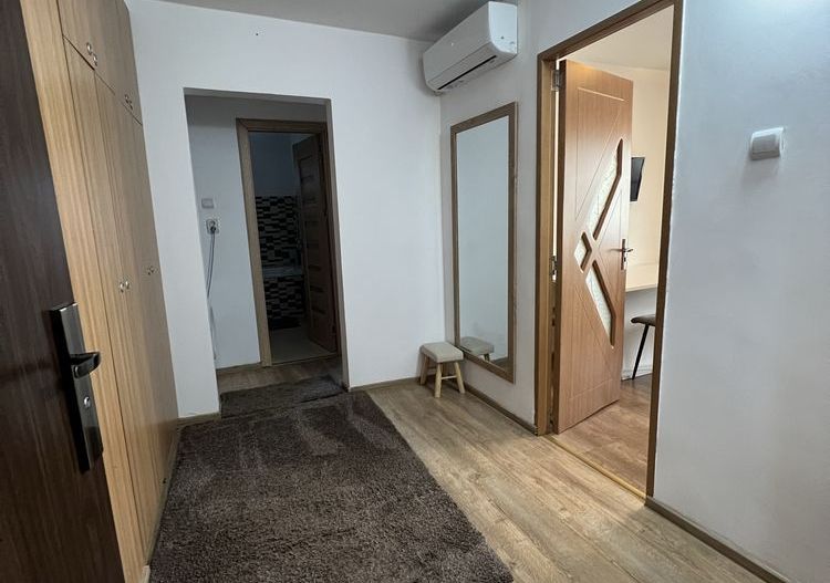 Calea Girocului | 2 camere | Decomandat | Centrală proprie | Acoperiș  Copiază - Poză 3