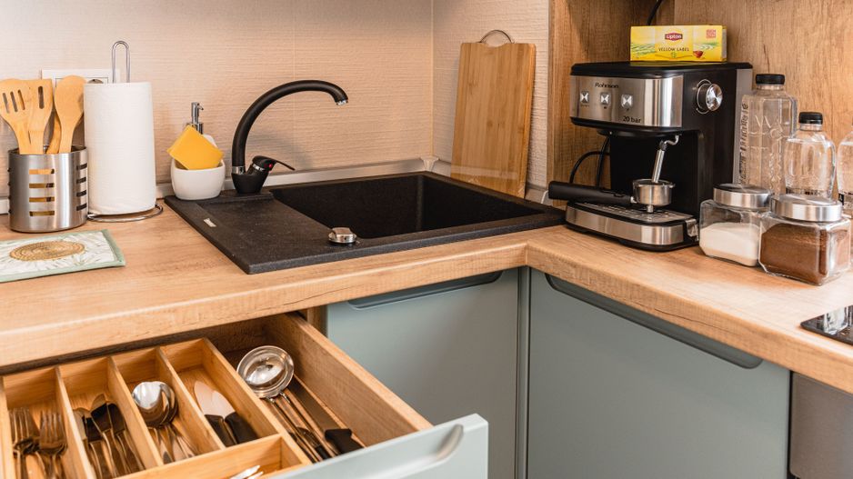 Apartament cu o camera în Piata Unirii cu boxa in CF - Poză 2