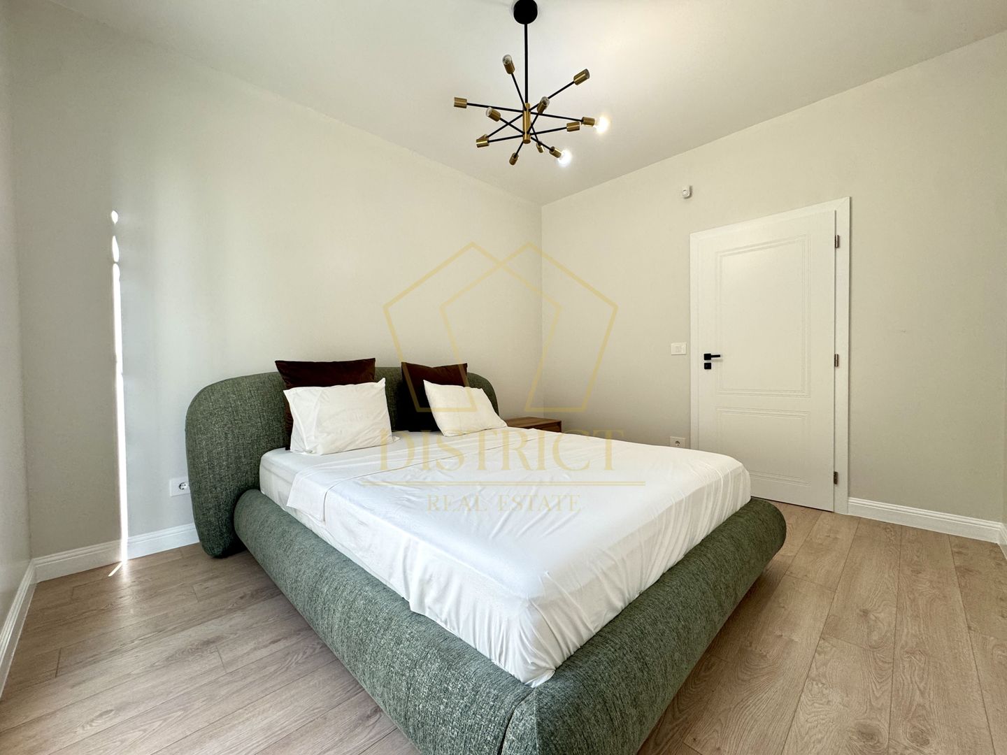 Casa individuala superba cu 4 camere, garaj | Sacalaz - Poză 11