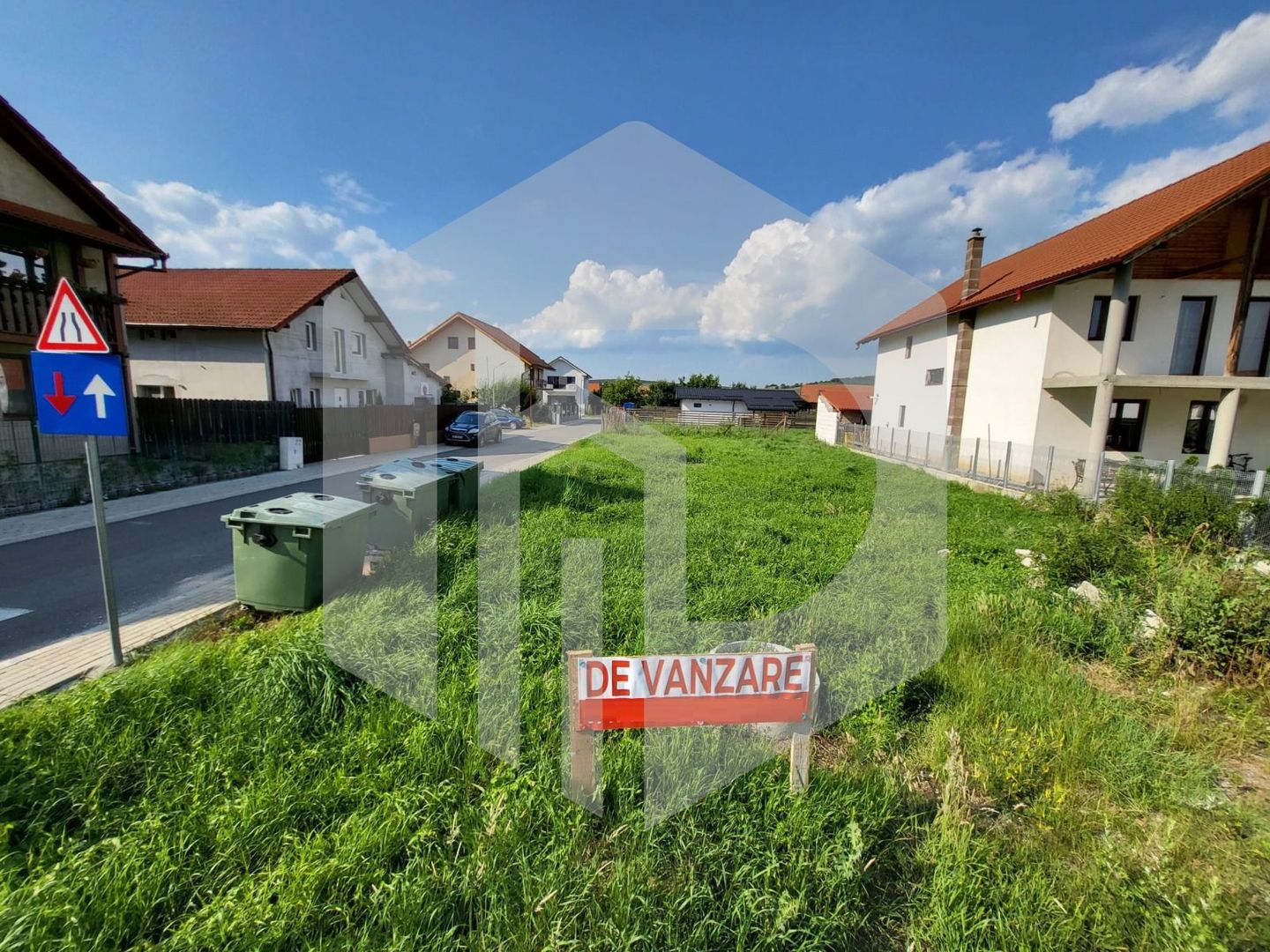 Teren Duplex / Casa single | 485mpu | Utilitati | Intravilan - Poză 1