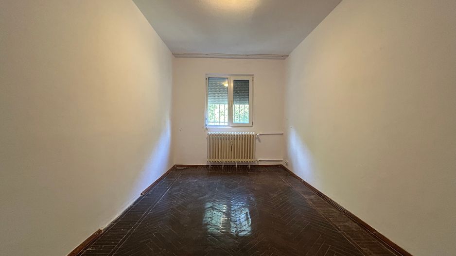 Apartament cu 3 camere și boxă în zona Complex KM5 - Poză 5