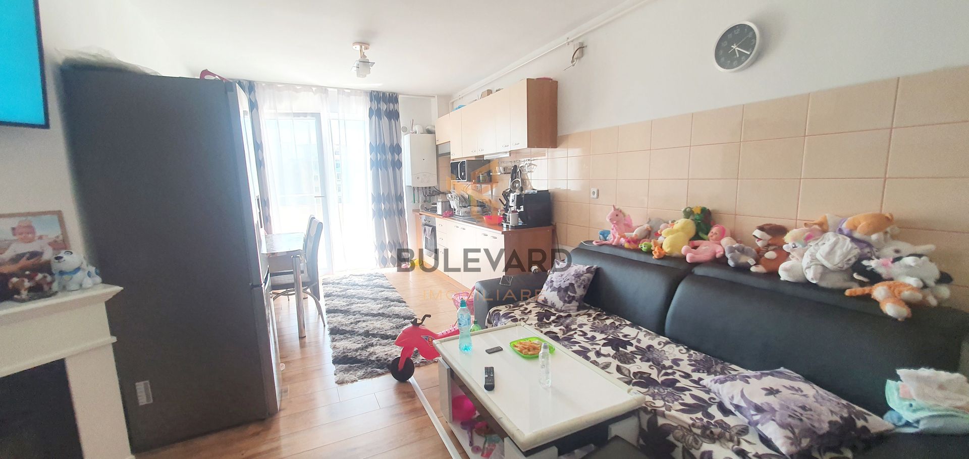 Apartament cu 3 camere+parcare, zona strazii Florilor! - Poză 3