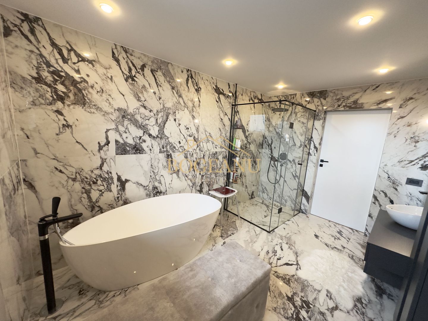 BG03-Vila de Lux 7 camere,Piscina-COMISION 0% - Poză 39