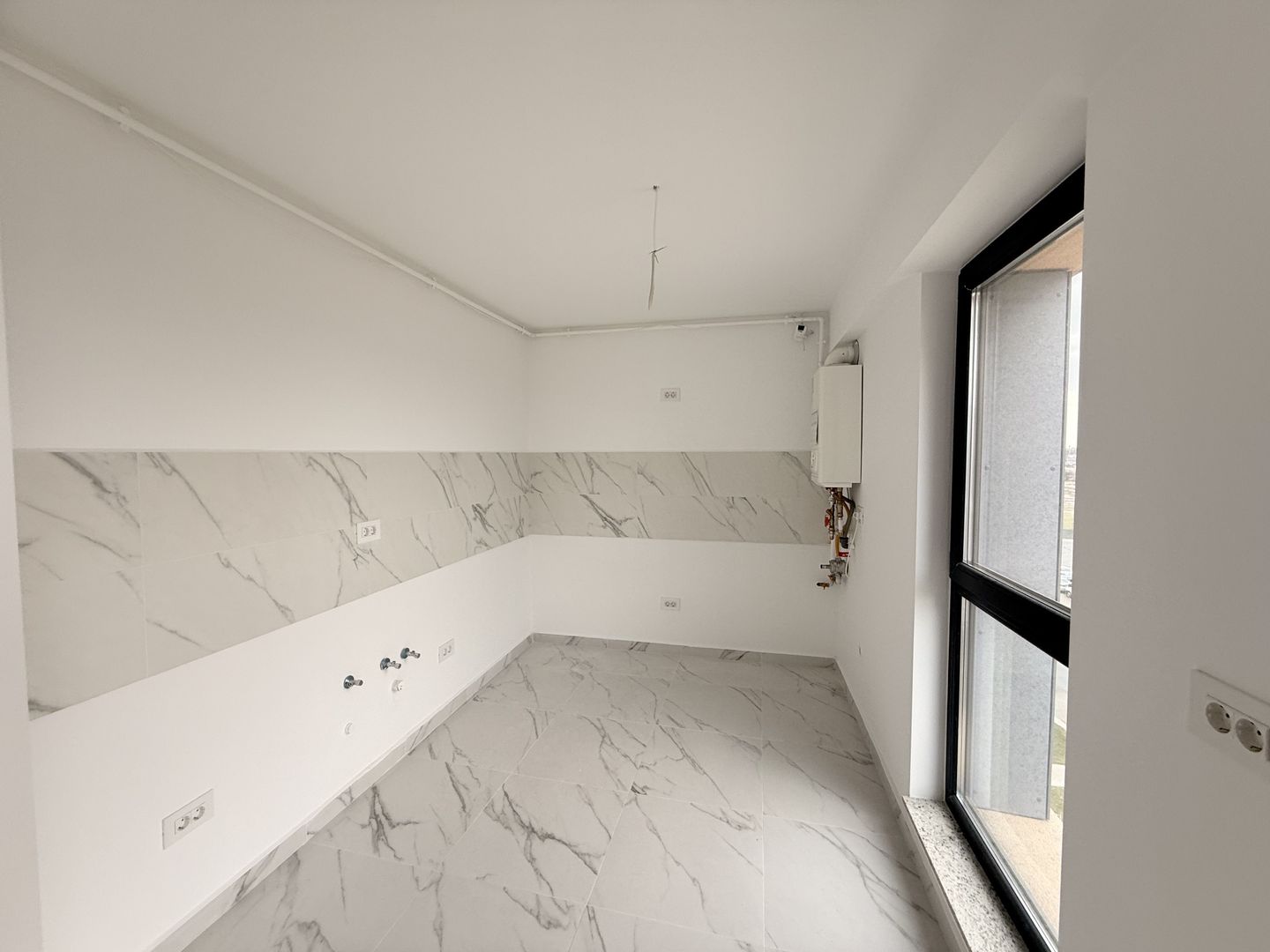 3 camere Parcul Carol 85 mp vedere panoramica - Poză 16