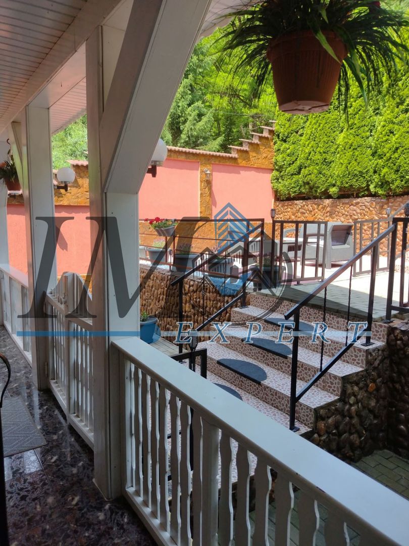 Casa/Pensiune/Restaurant de vanzare Cugir - Poză 8