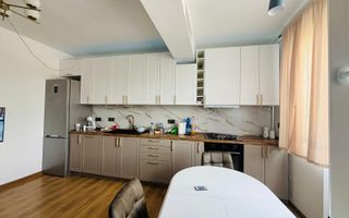 Apartament 3 camere, parcare, balcon, zona Oser - Poză 2