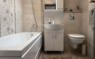 Apartament de lux cu 3 camere, vedere panoramică – zonă centrală - Poză 8