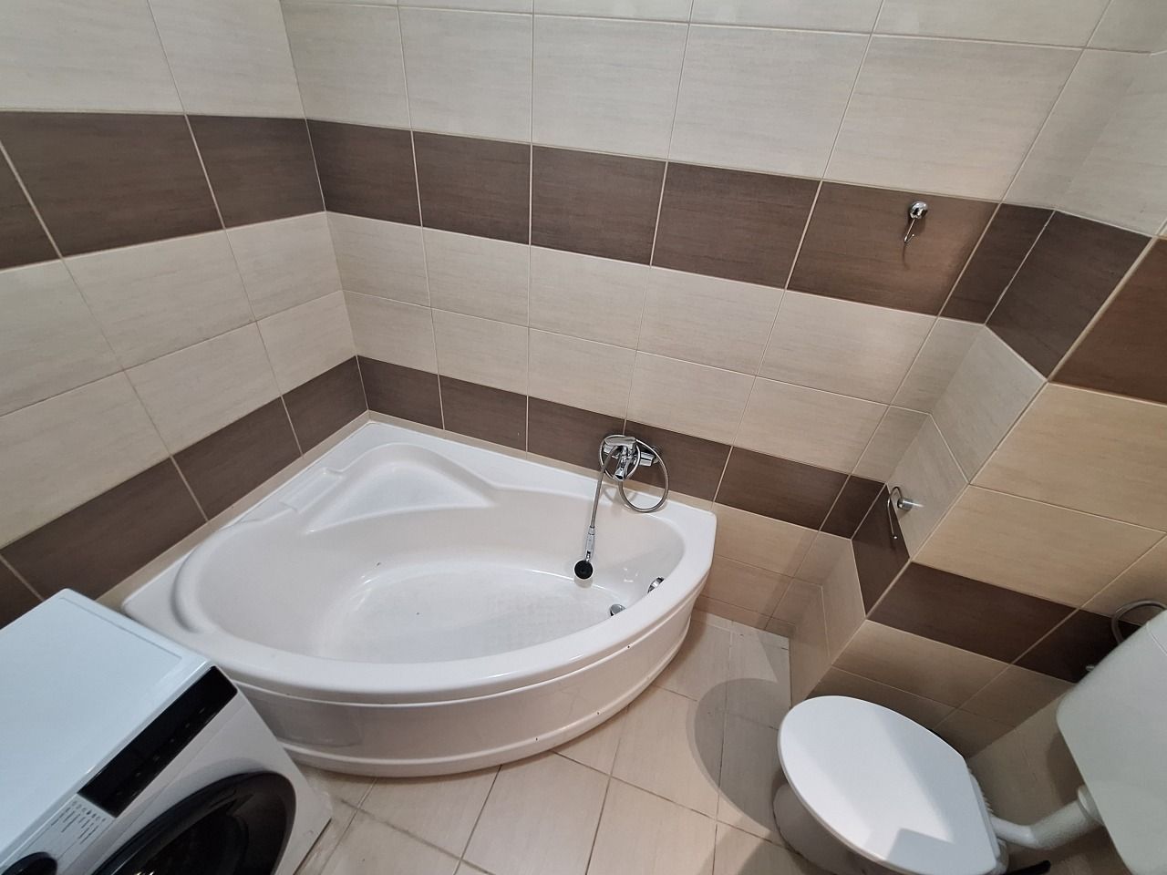 Garsoniera mobilata&utilata Str. Rezevelor Militari-Chiajna - Poză 6