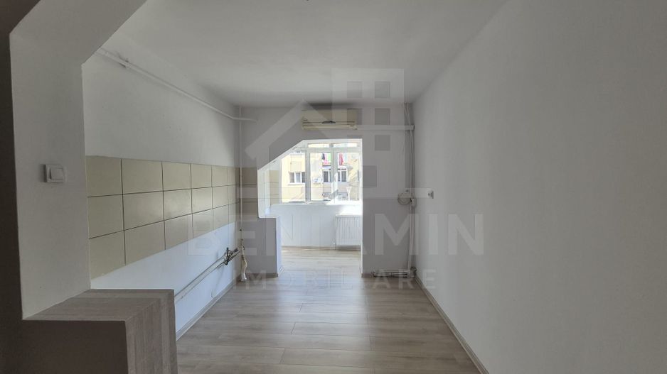 2 Camere decomandat etaj 1 49mp 1 Mai Centrala AC - Poză 2