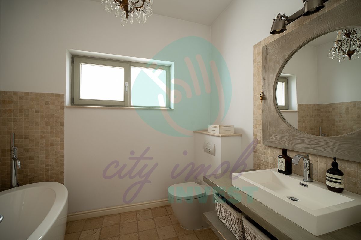 Unic și Elegant: Refugiul Provençal din Capitală - Poză 18