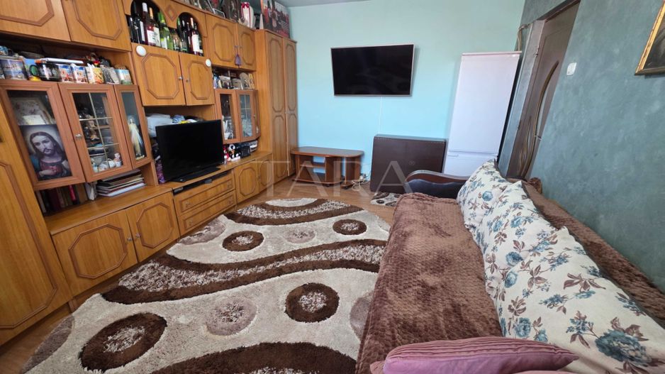 Apartament cu 2 camere, 54 mp, 2 balcoane și boxă, zona Fabricii. - Poză 1