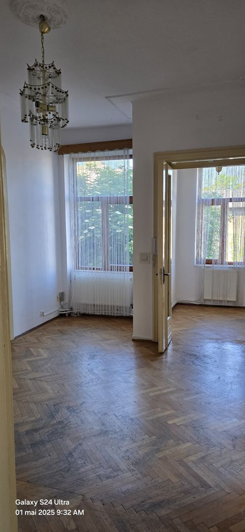 Apartament 3 camere decomandat  Hala Traian - Poză 12