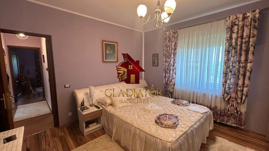 Vila impresionanta Husi + 2835 mp teren, P+1+M, constructie deosebita - Poză 6