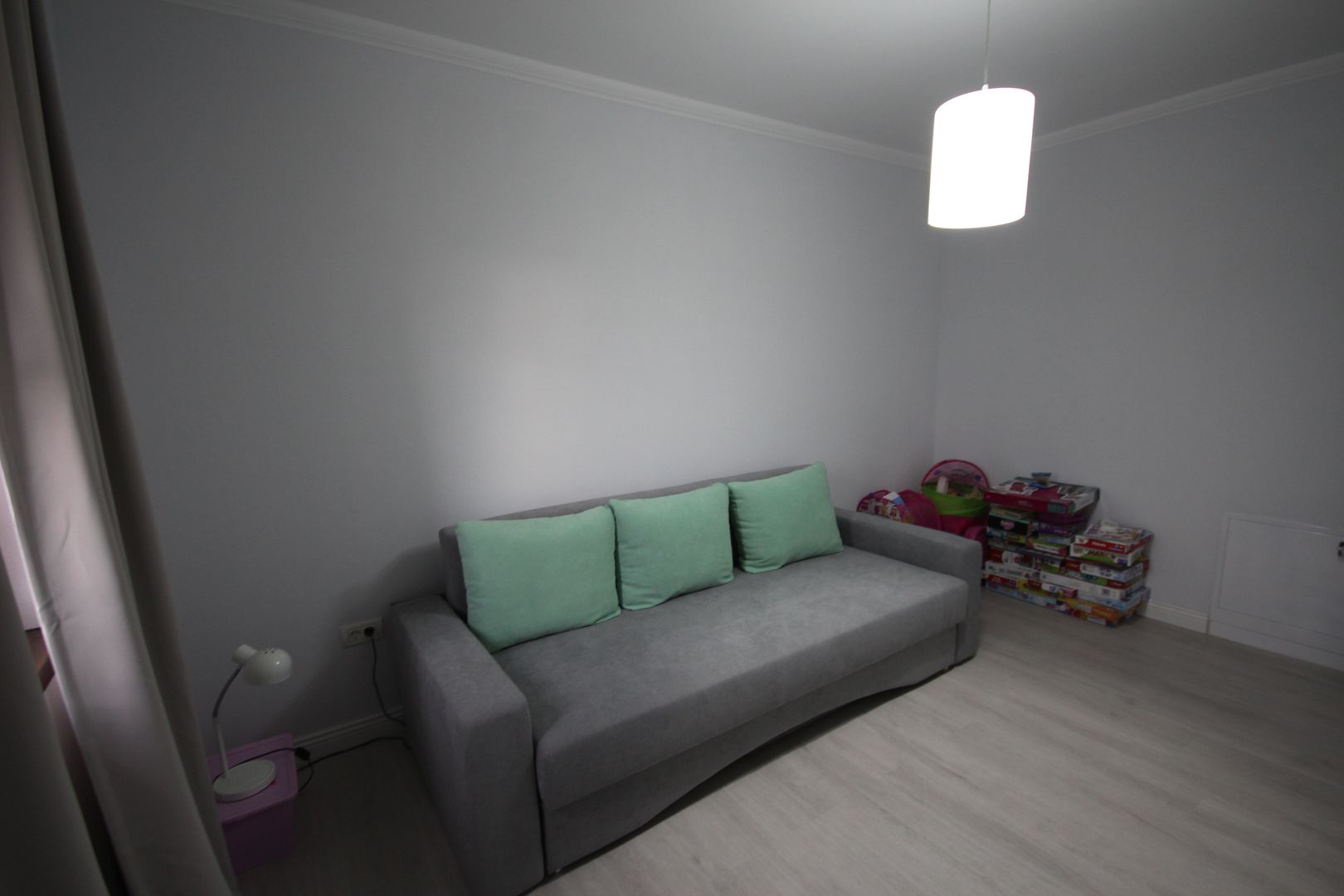 Modern si primitor - Poză 25