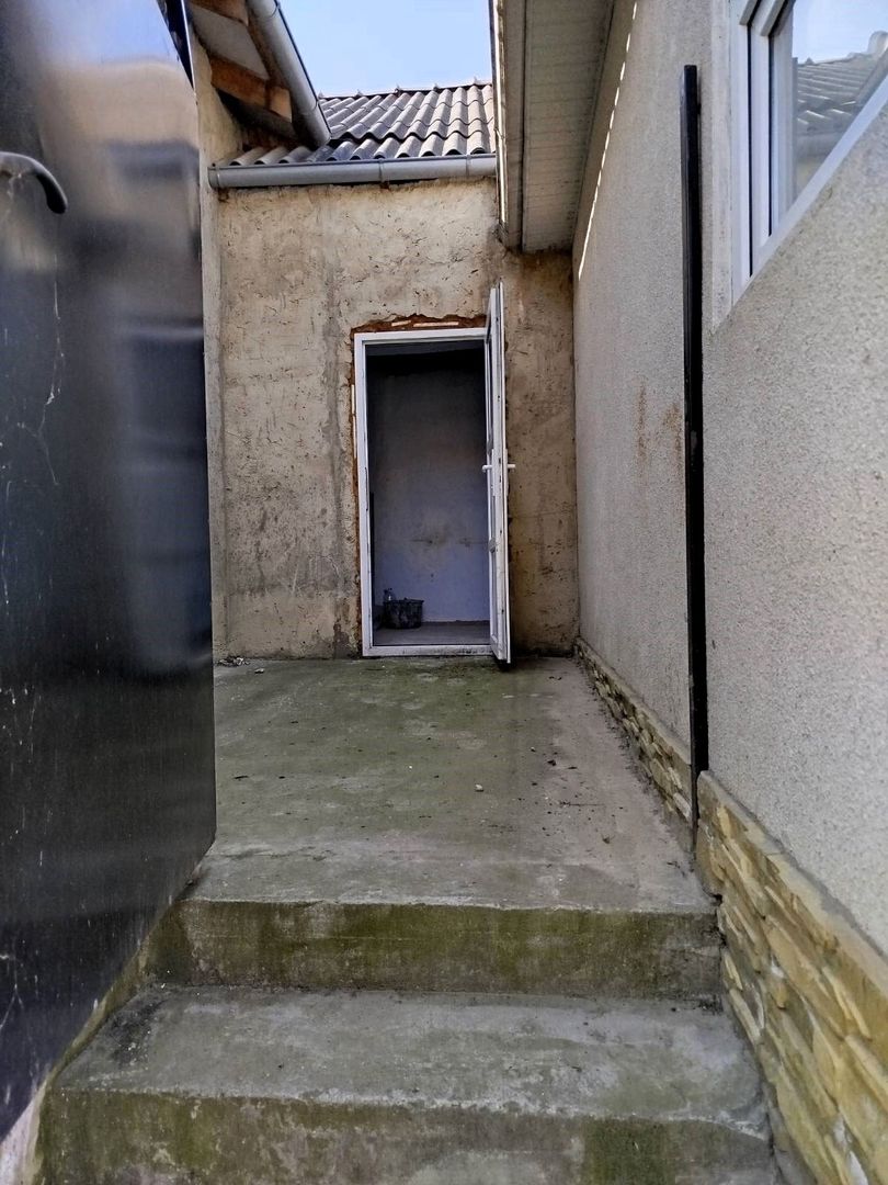 Apartament Spațios cu 3 Camere-Chetrosu Anenii Noi - Poză 5