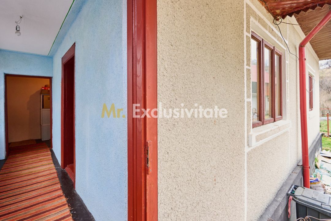 Casa  la munte cu teren generos in Com. Nucsoara, loc. Slatina jud. Arges! - Poză 13