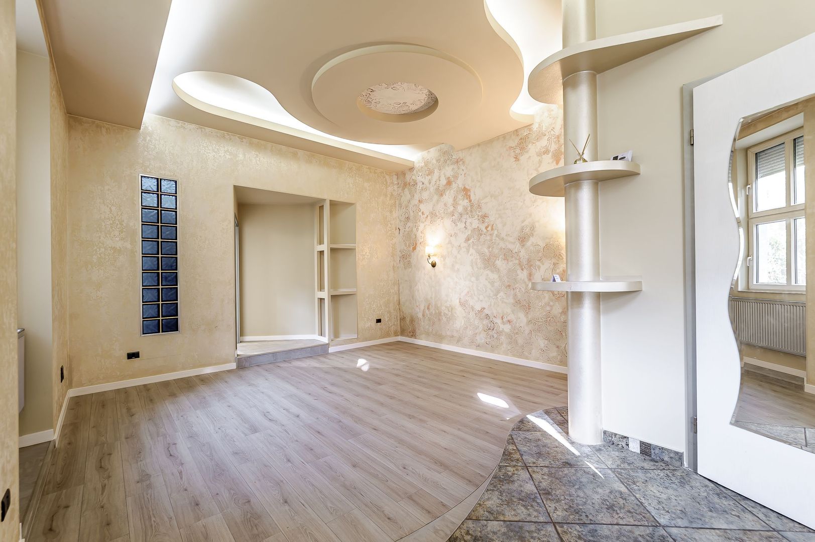 Apartament ultracentral, complet renovat, Strada Eminescu nr. 7 - Poză 4