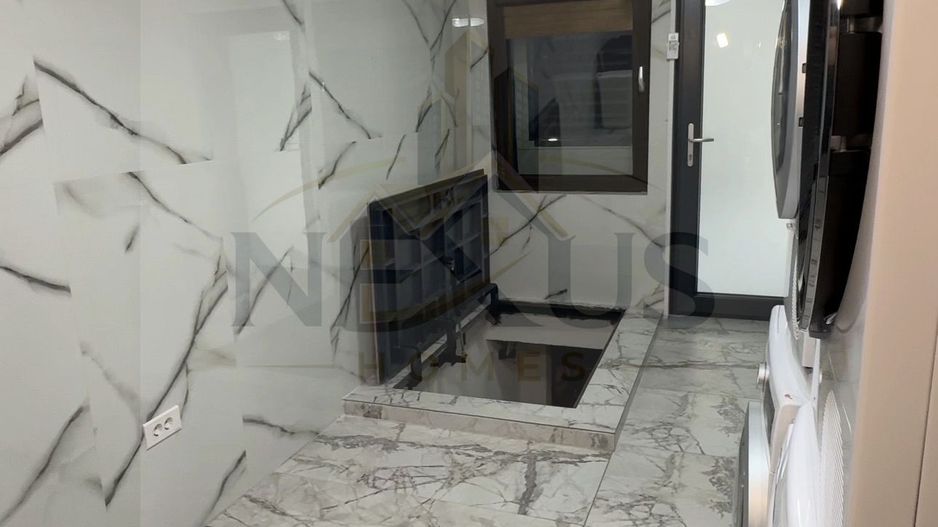 Locuință Exclusivistă cu Piscină și Mobilier de lux - Poză 21