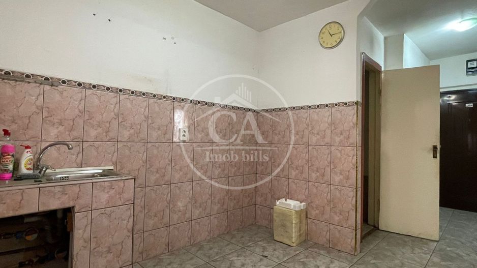 Apartament de vânzare cu 3 camere în zona Nufarul, Oradea - Poză 7