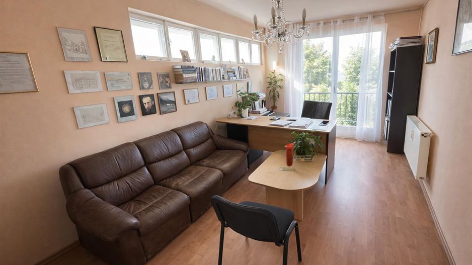 Casa multifunctionala, recomandata si pentru cabinete medicale,birouri, servicii - Poză 3