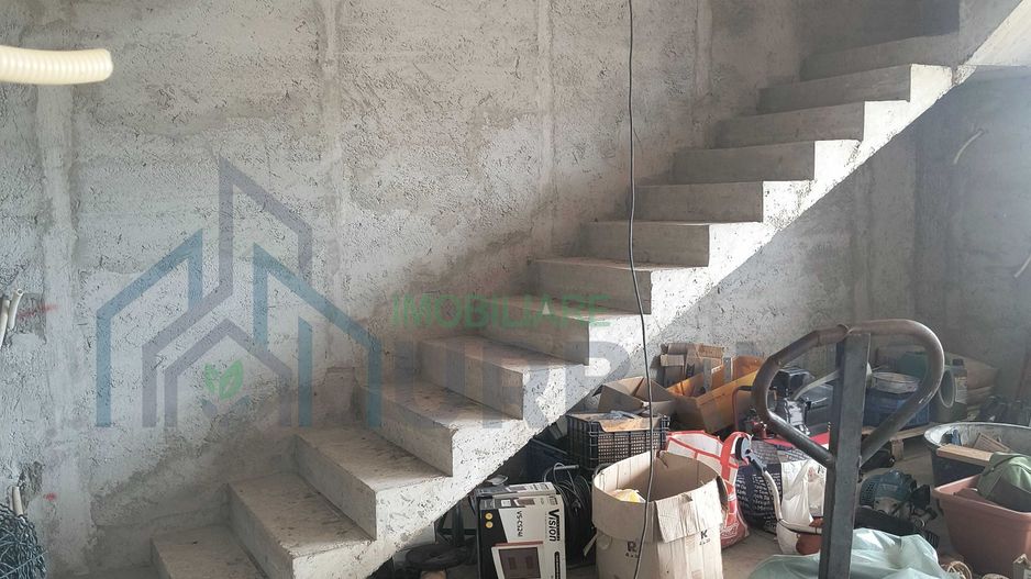 Casă de vânzare în sat Isaiia, comuna Răducăneni, județul Iași - Poză 2